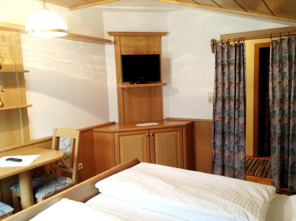 Gasthof Kaiserin Elisabeth Hotel Steyrling Bagian luar foto